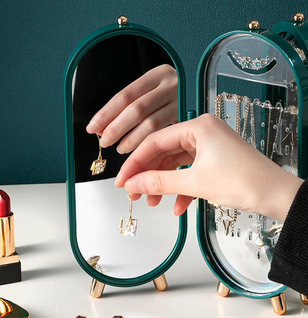 VertiGlim: Your Jewelry Storage Solution