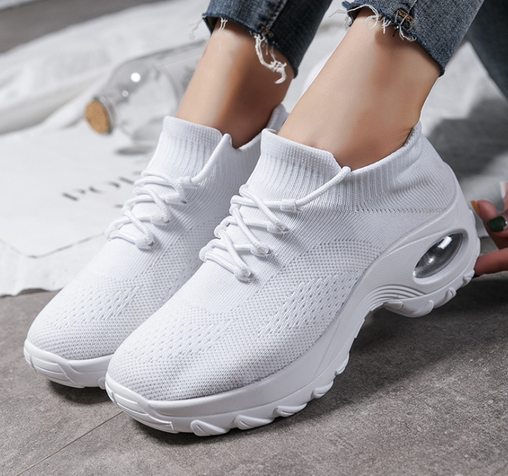 Casual Comfort, Athletic Style: Women's Flying Socks Shoes